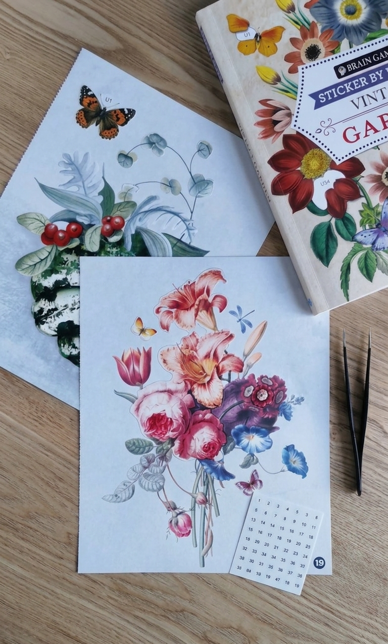 DIVERSE DEPOT™ - Creative Flower Sticker Puzzle Book